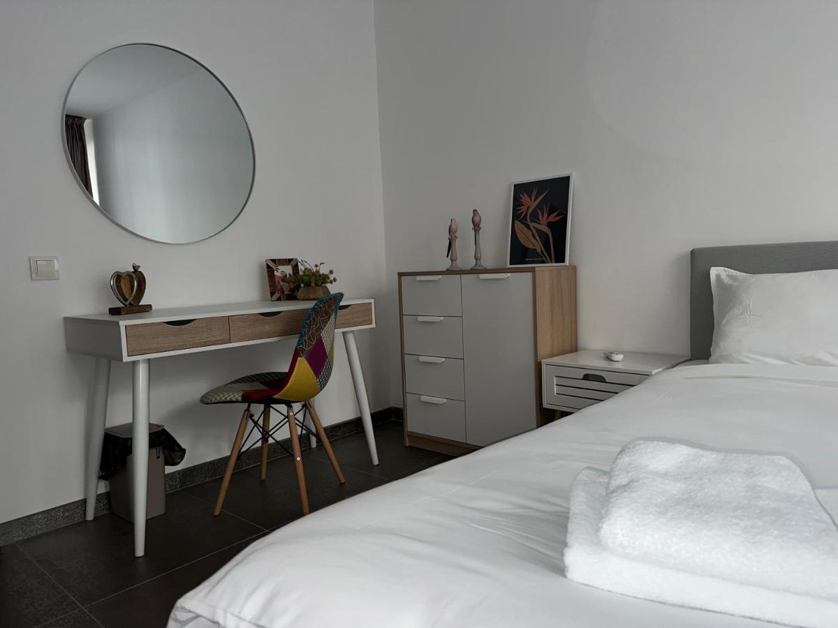 Xox Comfort Obregia Bucarest Exterior foto